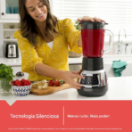Liquidificador digital BLACK + DECKER PowerCrush com tecnologia silenciosa, aço inoxidável - Imagem 4
