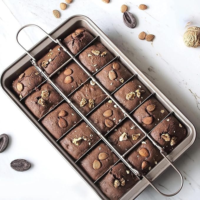 auuau.jpg Good Dee's Forma de brownie com divisórias - Imagem 1